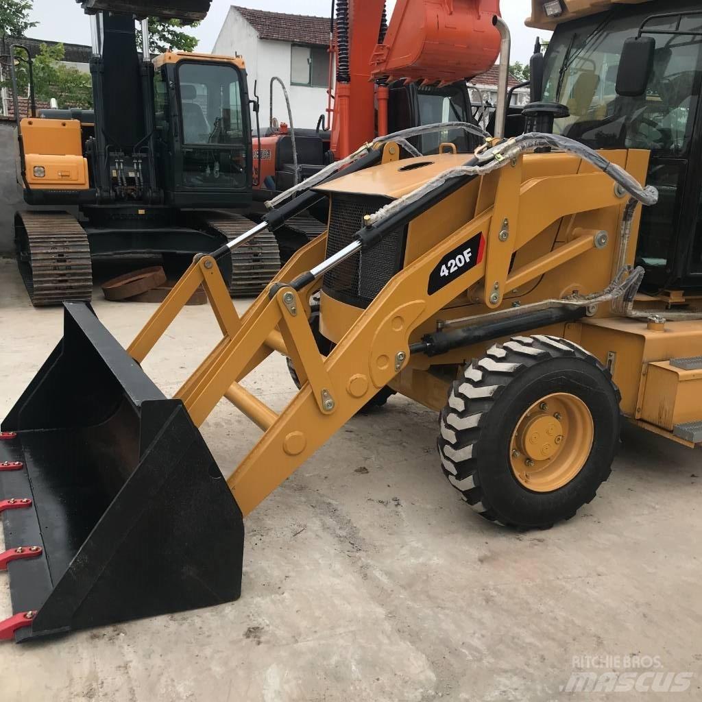CAT 420 F Kaivurikuormaajat