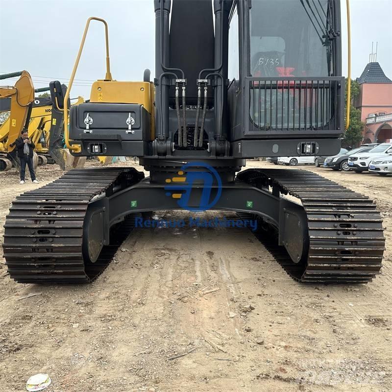 Volvo EC 240 Telakaivukoneet