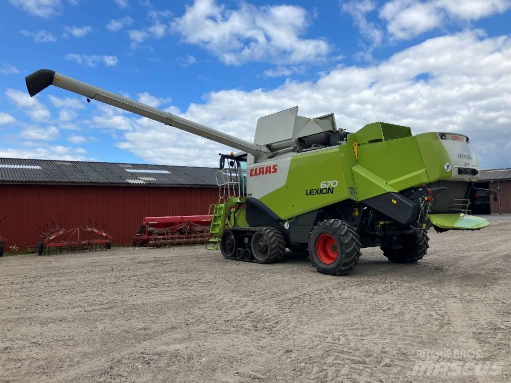 CLAAS LEXION 670 TT Leikkuupuimurit