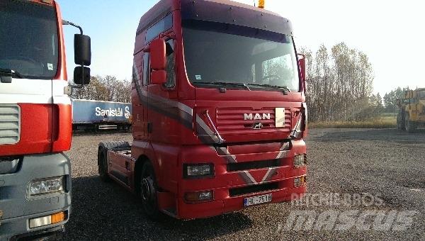 MAN 18.513 Vetopöytäautot