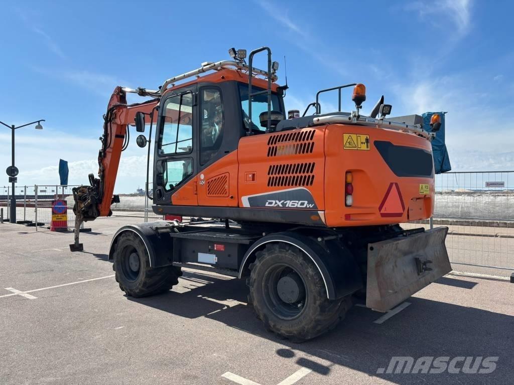 Doosan DX 160 W Pyöräkaivukoneet