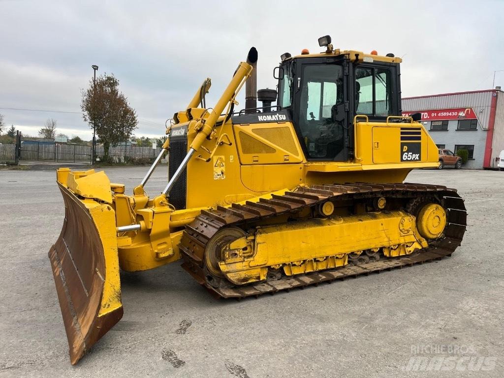 Komatsu D 65 PX-16 Telaketjupuskutraktorit