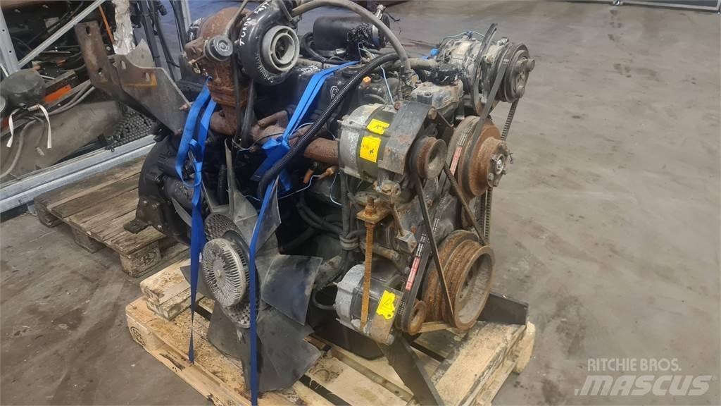 Sisu Valmet 890.2 Moottorit