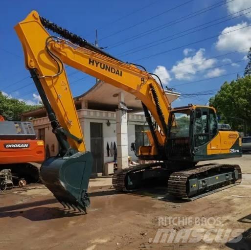 Hyundai R220LC-9S Telakaivukoneet