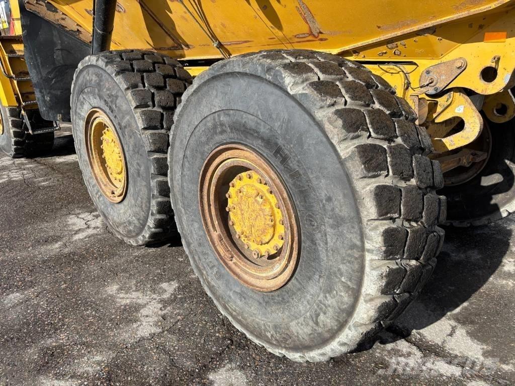 CAT 730 C2 (Tailgate) Dumpperit