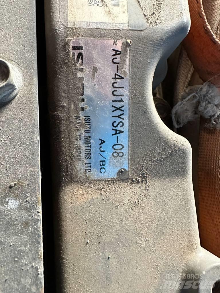 Isuzu 4JJ ENGINE Moottorit
