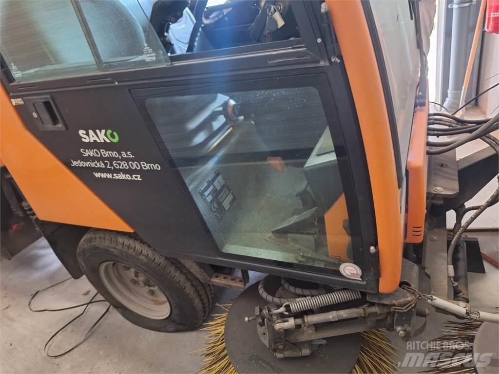 Bucher CC 2000 E2 Muut koneet