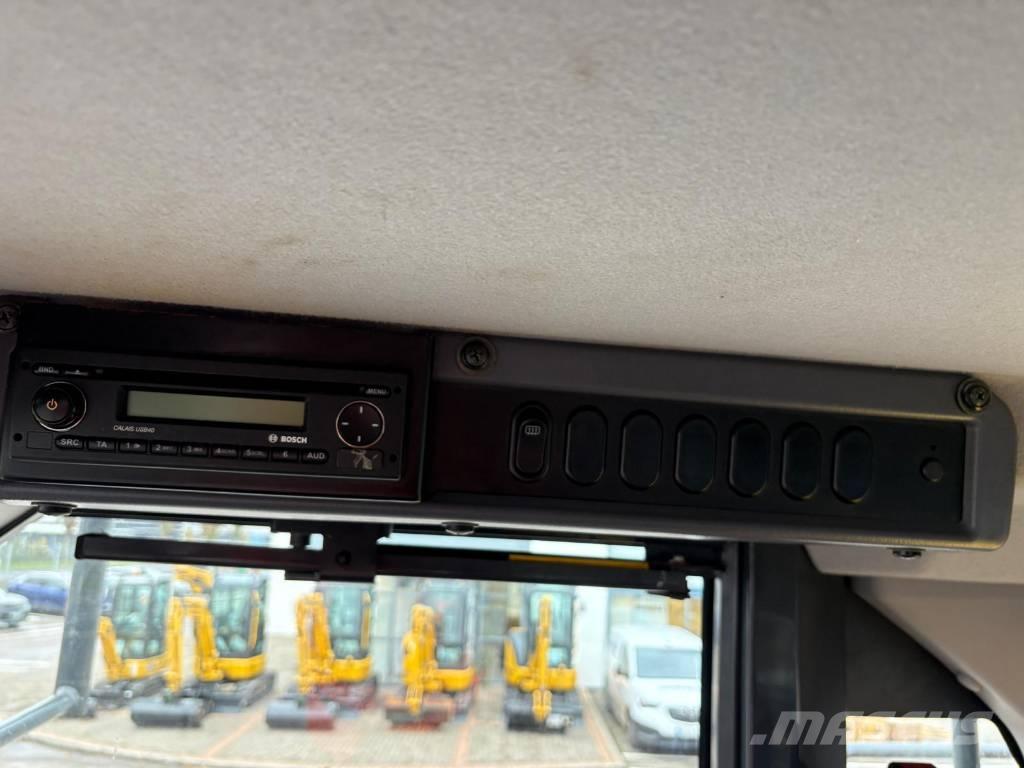 Komatsu WA380-8 Pyöräkuormaajat