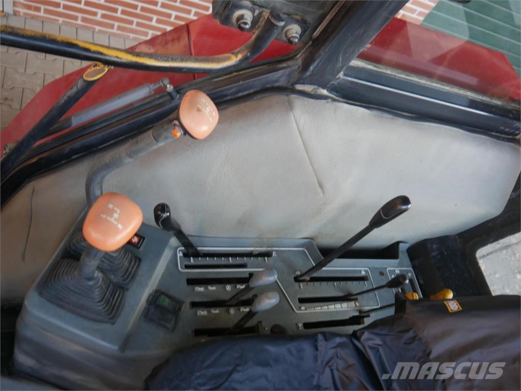 Case IH 4230 2wd Traktorit