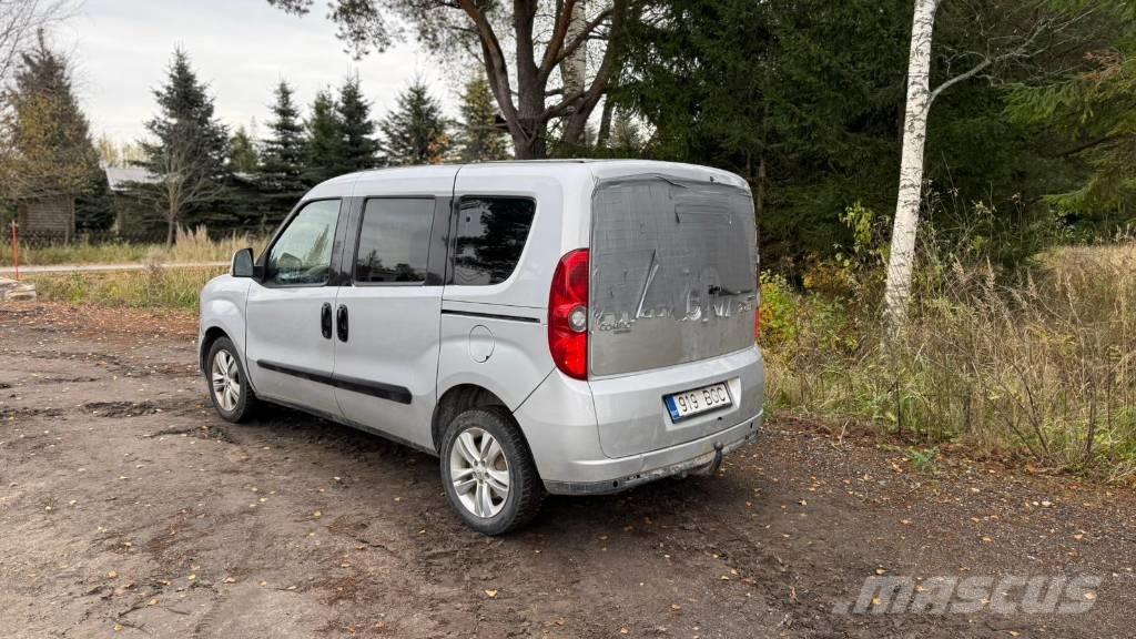 Opel Combo Henkilöautot