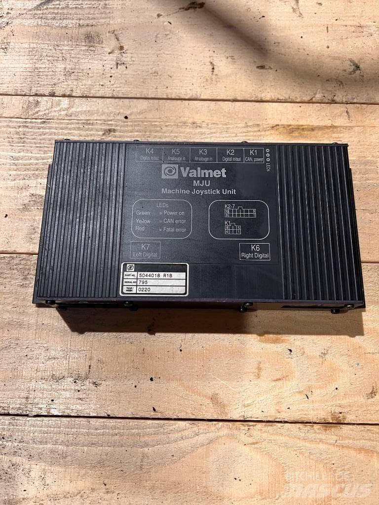 Valmet 5044018 Sähkö ja elektroniikka
