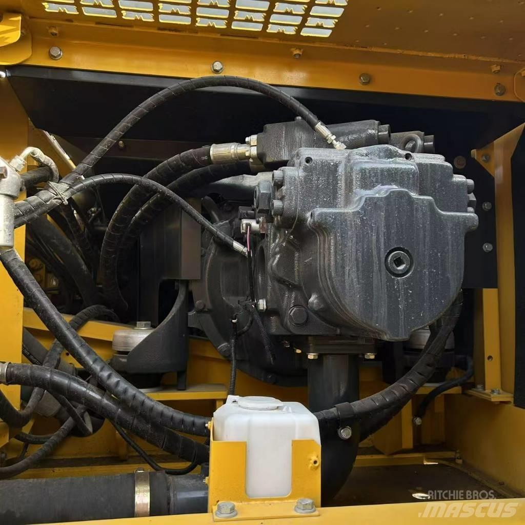 Komatsu 450 Telakaivukoneet