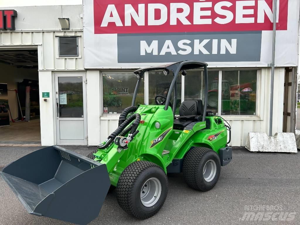 Avant E 527 Liukuohjatut kuormaajat