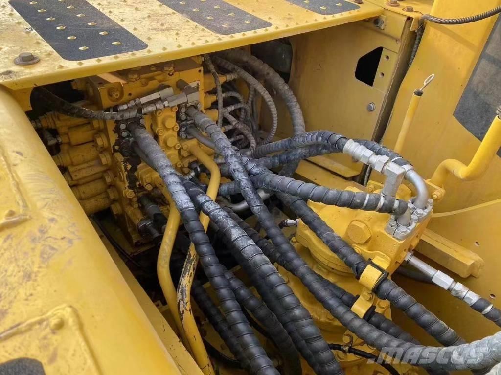 Komatsu pc 220 Telakaivukoneet