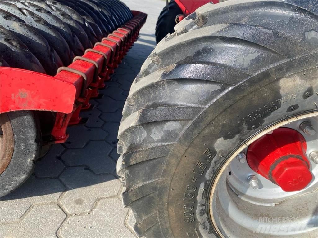Horsch Joker 6RT Kiekkomultaimet ja lautasäkeet