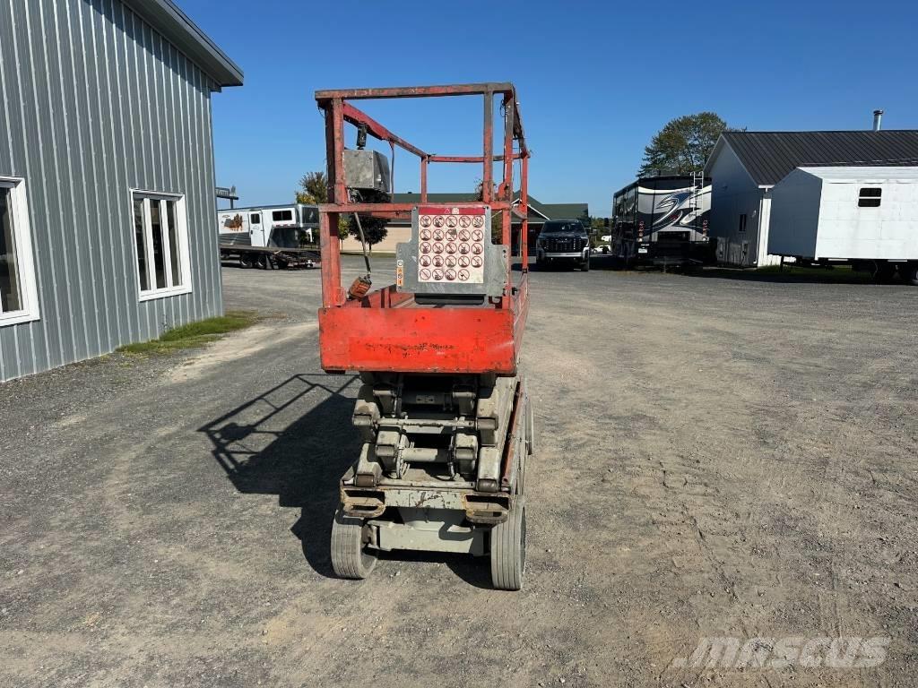 SkyJack SJ 3226 Saksilavat