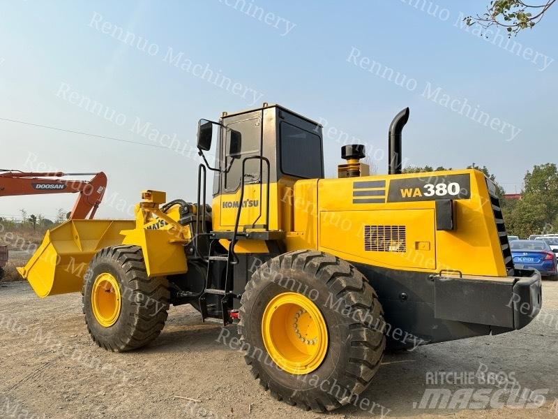 Komatsu WA380 Pyöräkuormaajat