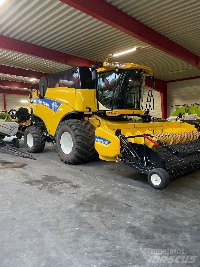 New Holland CX 8080 Leikkuupuimurit