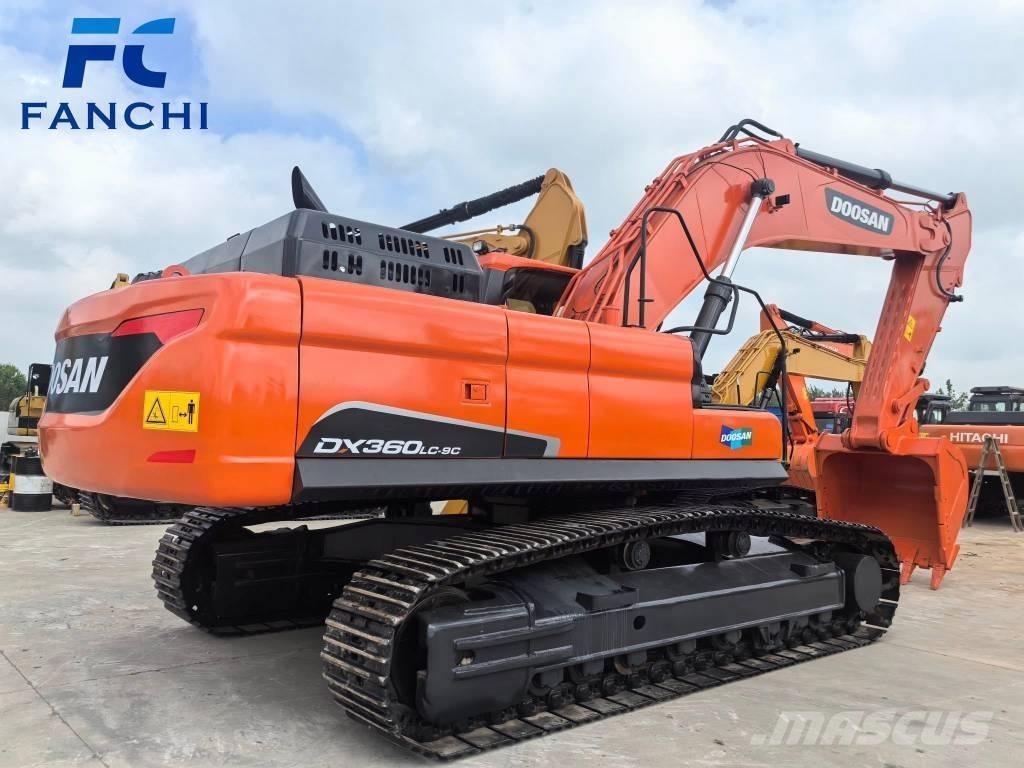 Doosan DX 360 LC Telakaivukoneet