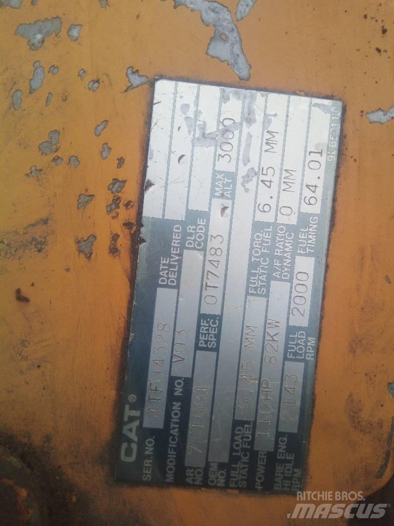 CAT 214 B FT Moottorit
