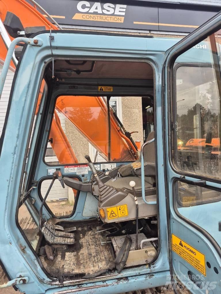 Hitachi EX 200-3 Telakaivukoneet