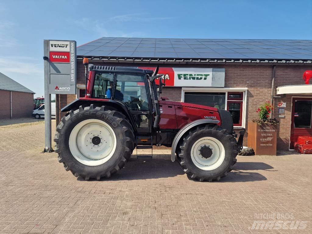 Valtra 8950 Traktorit