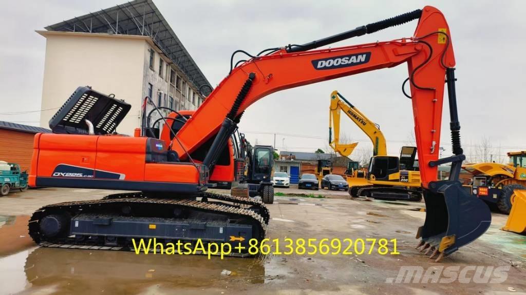 Doosan DX 225 Telakaivukoneet