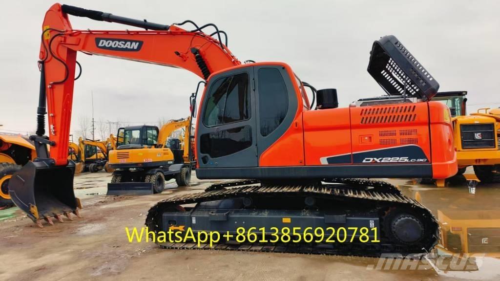 Doosan DX 225 Telakaivukoneet