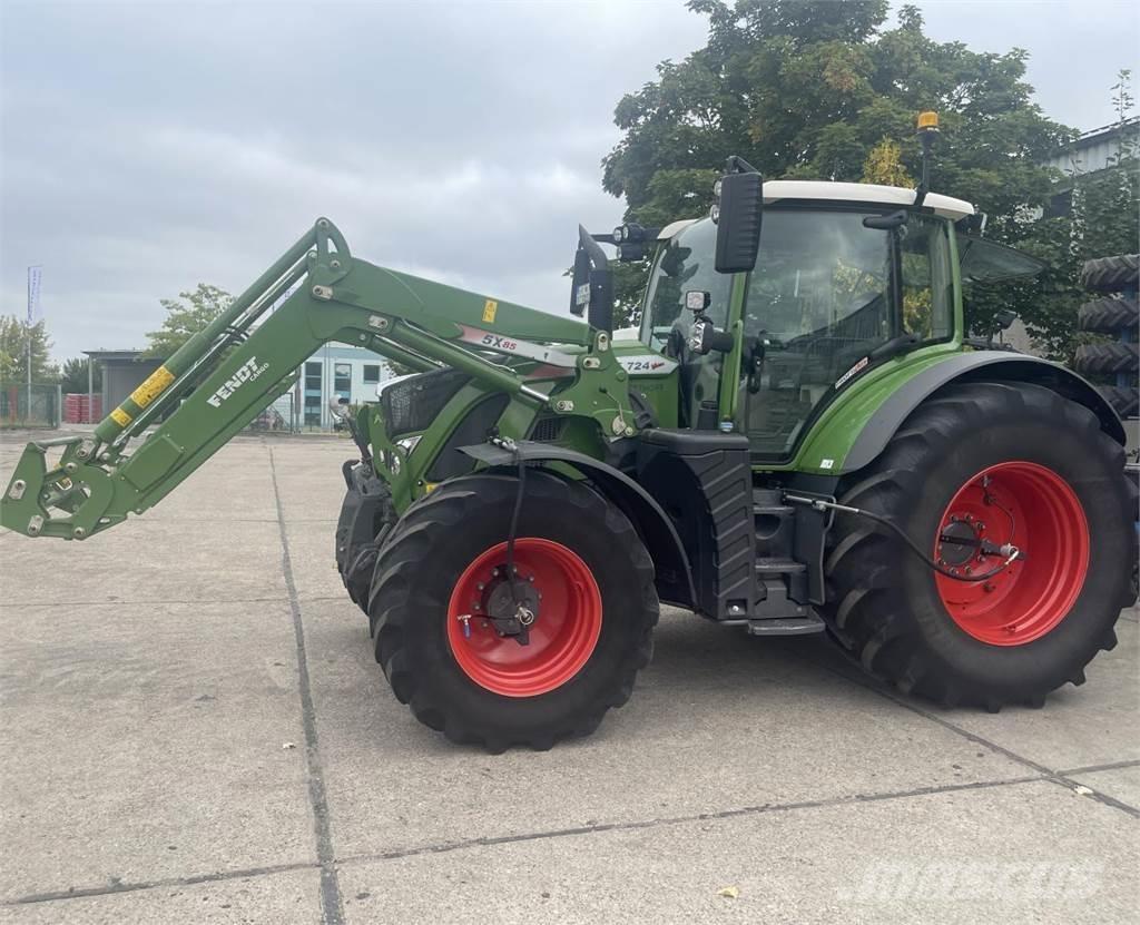 Fendt 724 Vario Traktorit