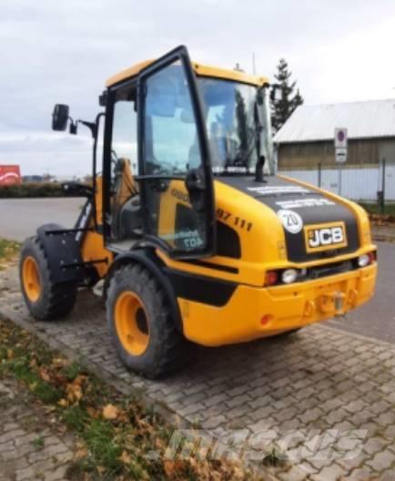 JCB 407 Pyöräkuormaajat