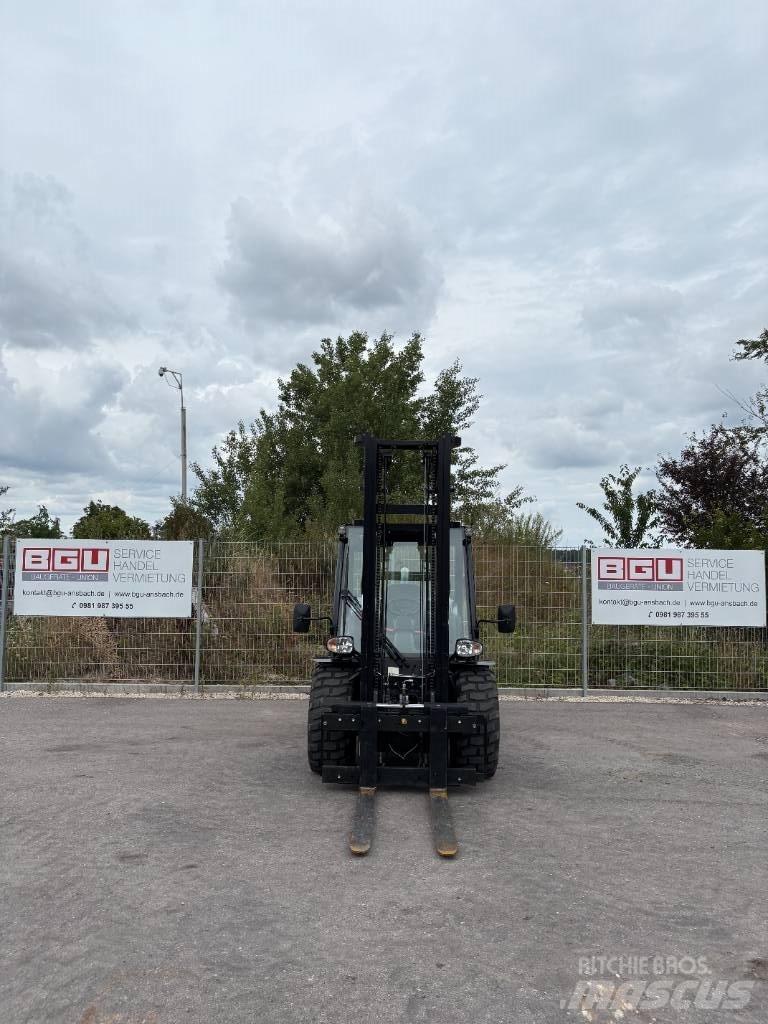 Manitou MSI 35 Maastotrukit