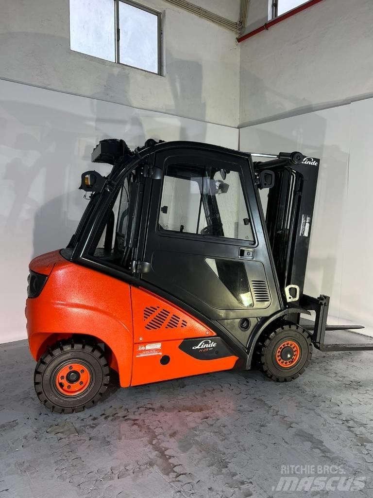 Linde H 25 D Dieseltrukit