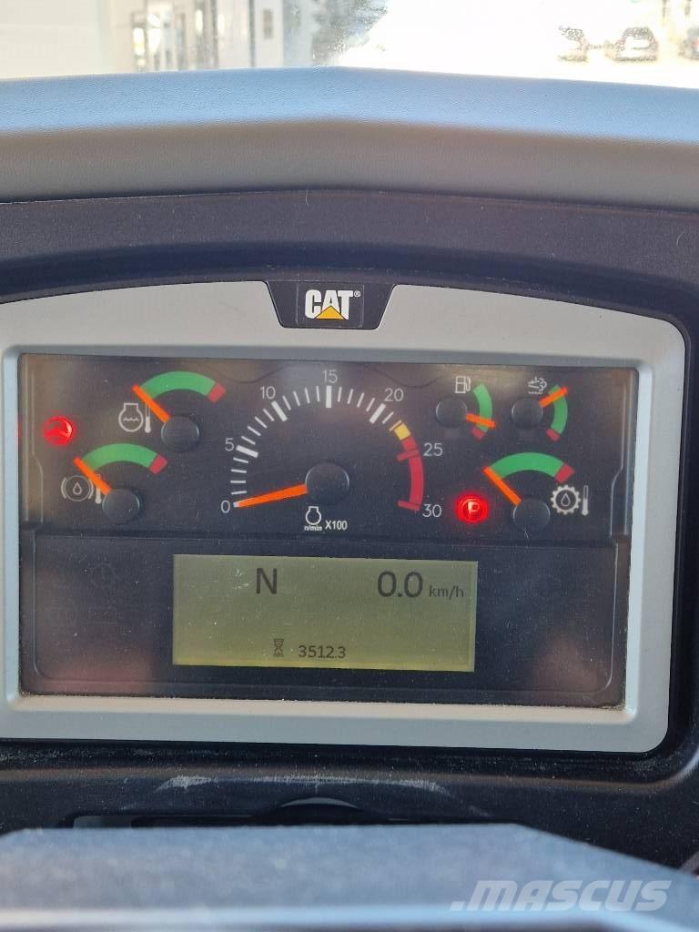 CAT 772G Maansiirtoautot