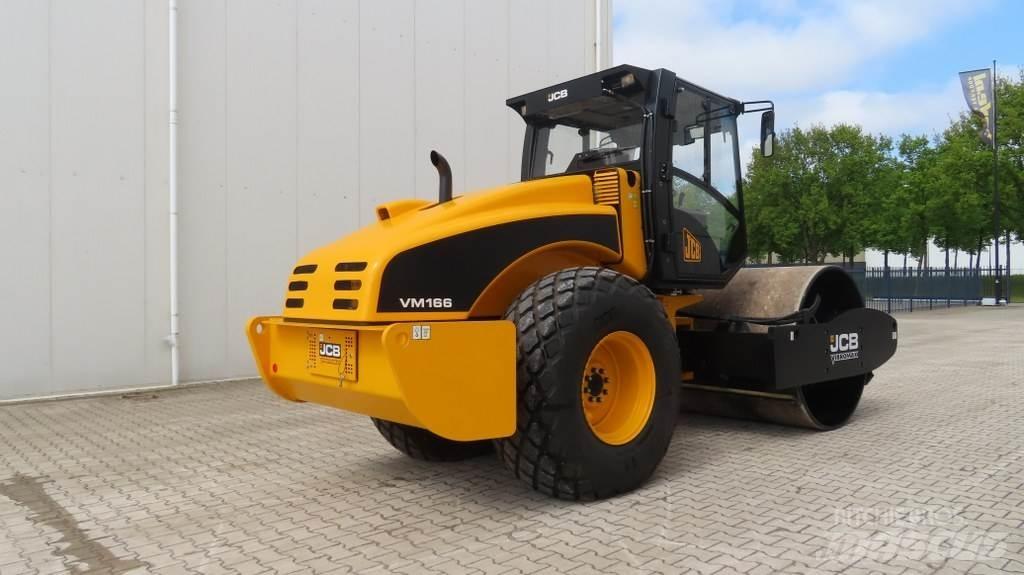 JCB VM166D Yksivalssijyrät