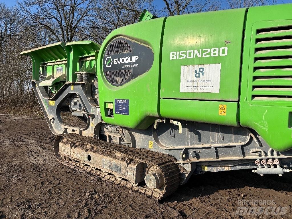 Terex BISON 180 Seulat
