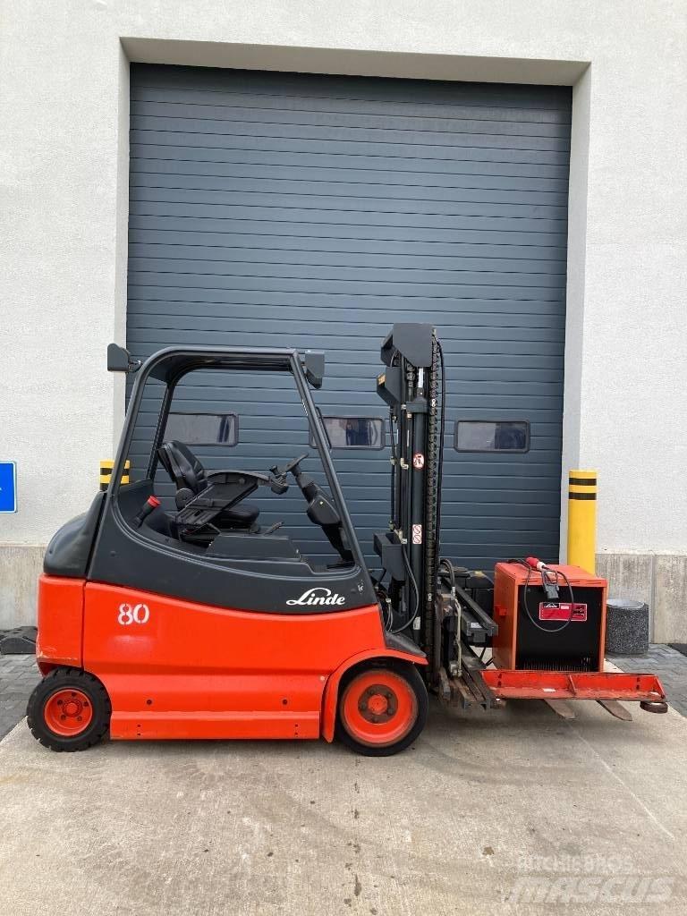 Linde E25/600/336 Kapeakäytävätrukit