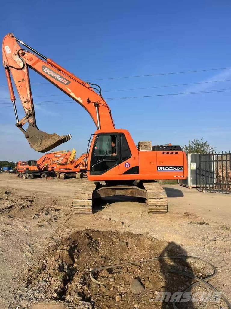 Doosan DH 225 LC-9 Telakaivukoneet