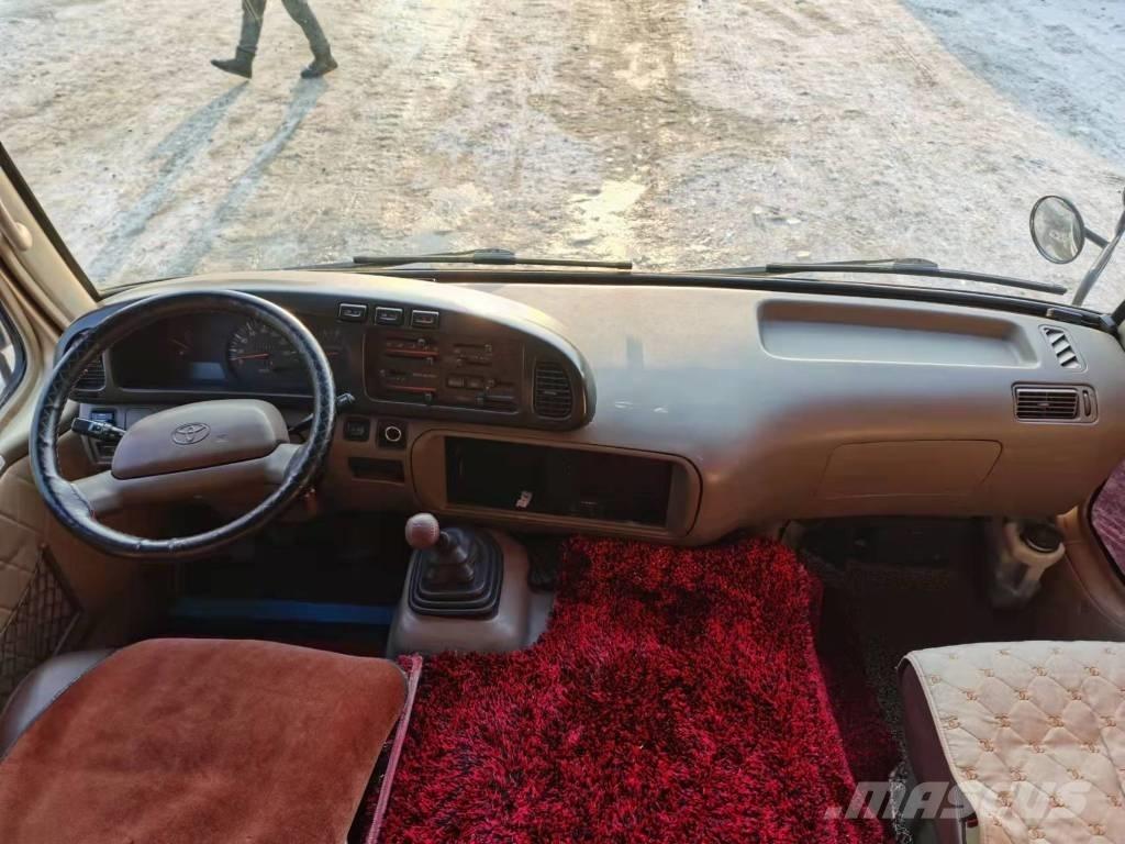 Toyota Coaster Bus Minibussit