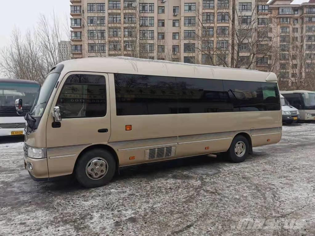 Toyota Coaster Bus Minibussit