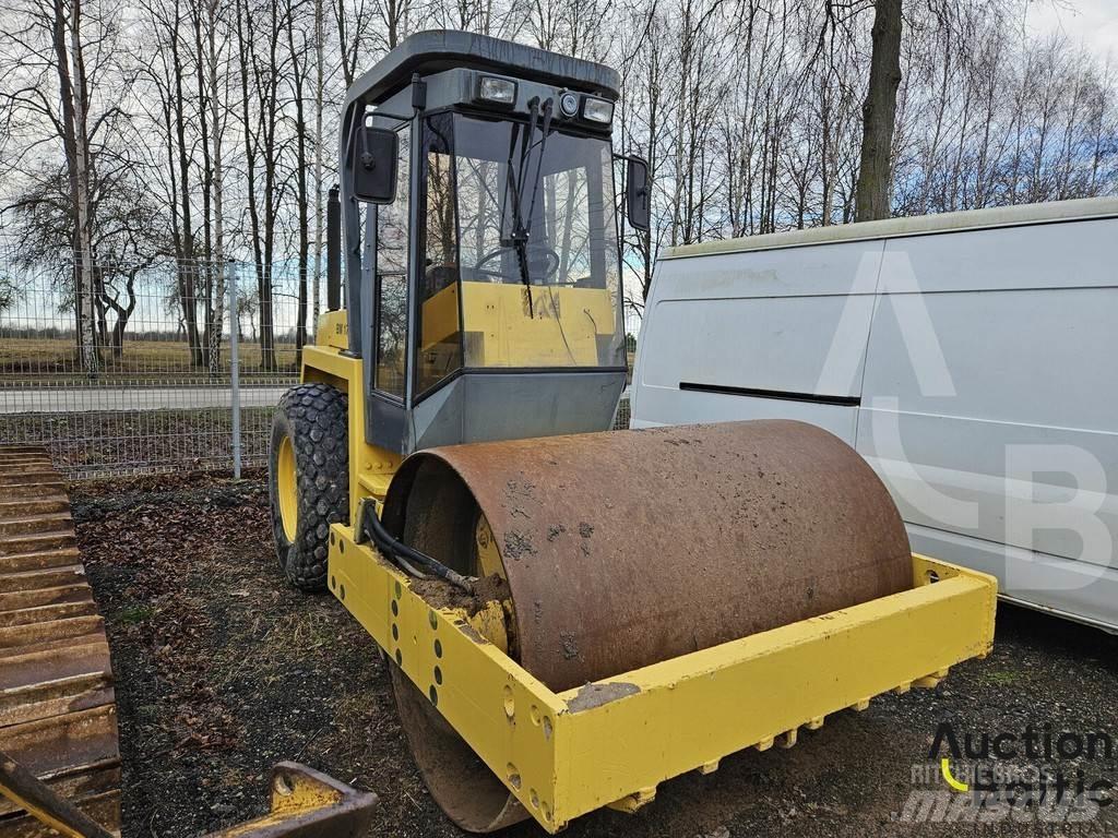 Bomag BW 172 D-2 Yksivalssijyrät