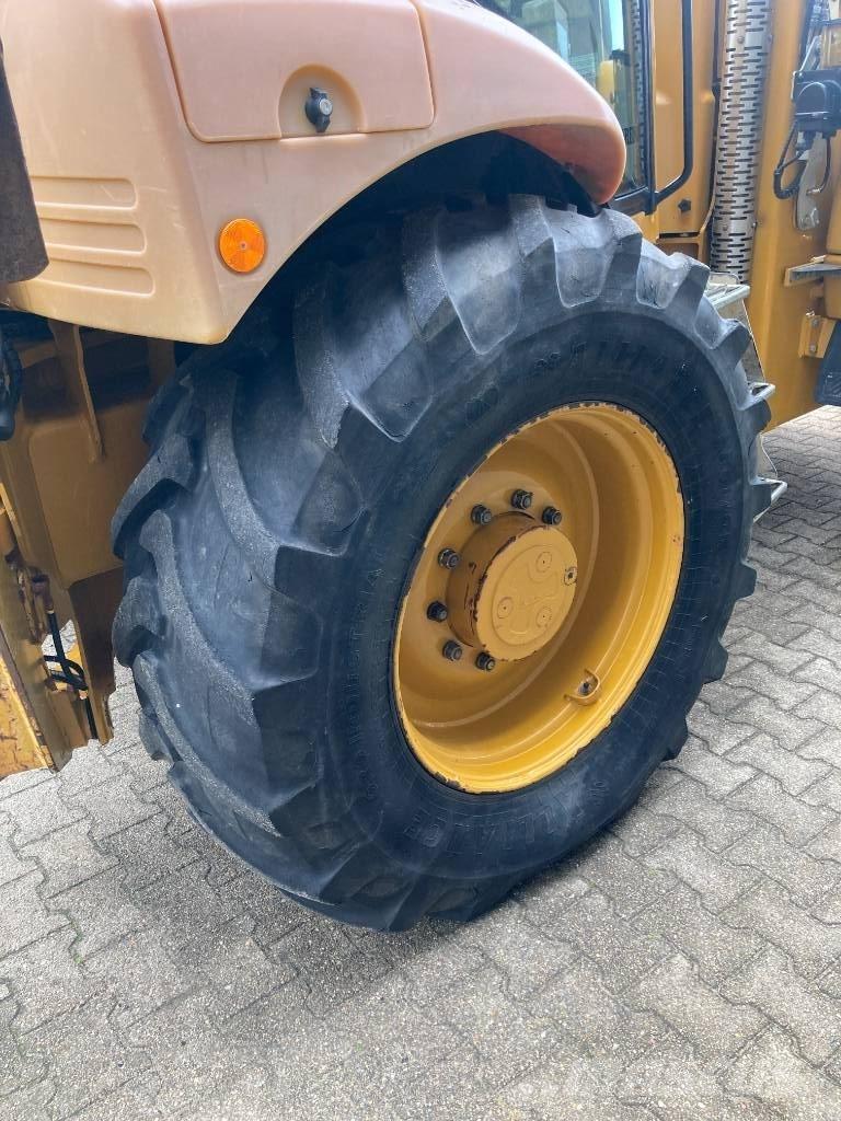 Hydrema 906E Kaivurikuormaajat