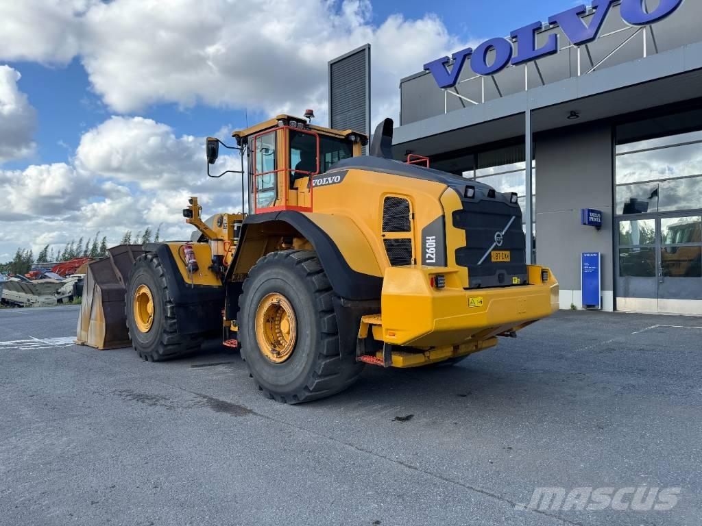 Volvo L 260 H Pyöräkuormaajat