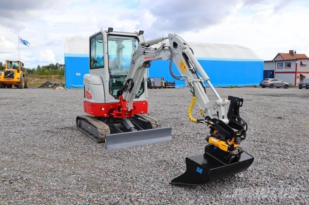 Takeuchi TB325R Minikaivukoneet < 7t