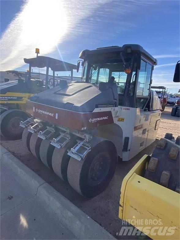 Dynapac CP2700 Kumipyöräjyrät