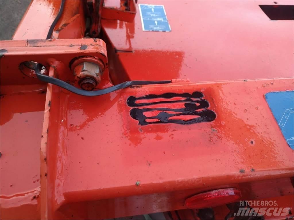 Kuhn GMD 802 F Niittomurskaimet