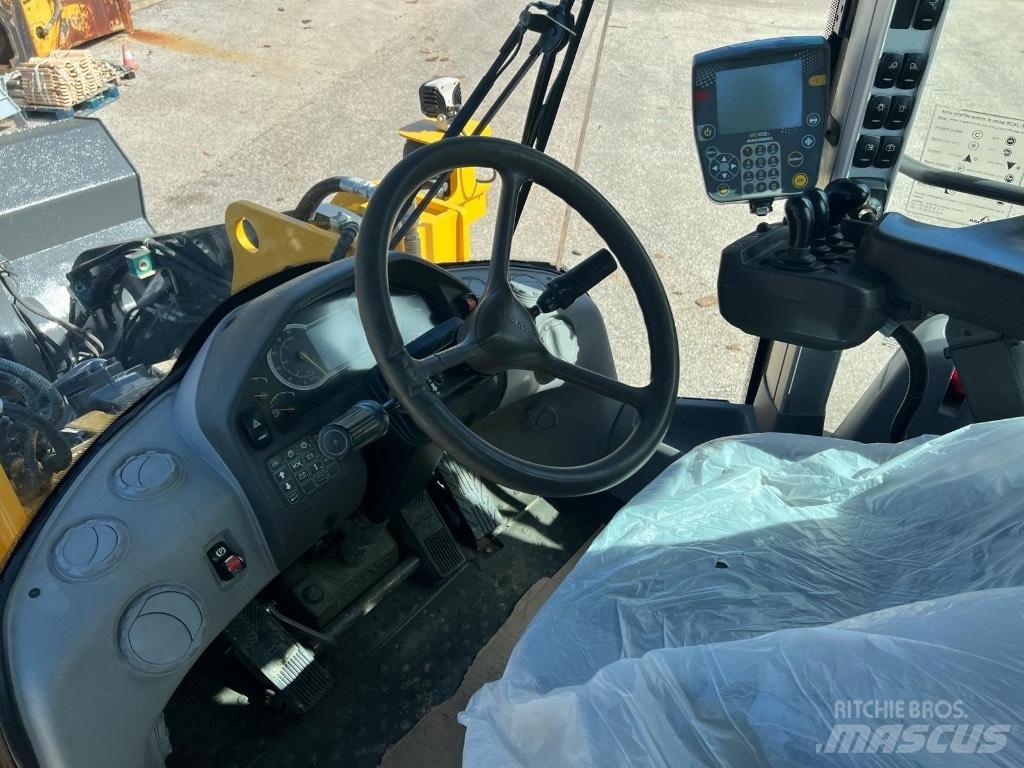 Volvo L 120 H Pyöräkuormaajat