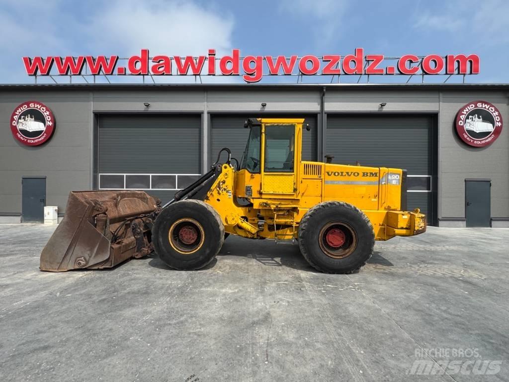 Volvo L90B Pyöräkuormaajat