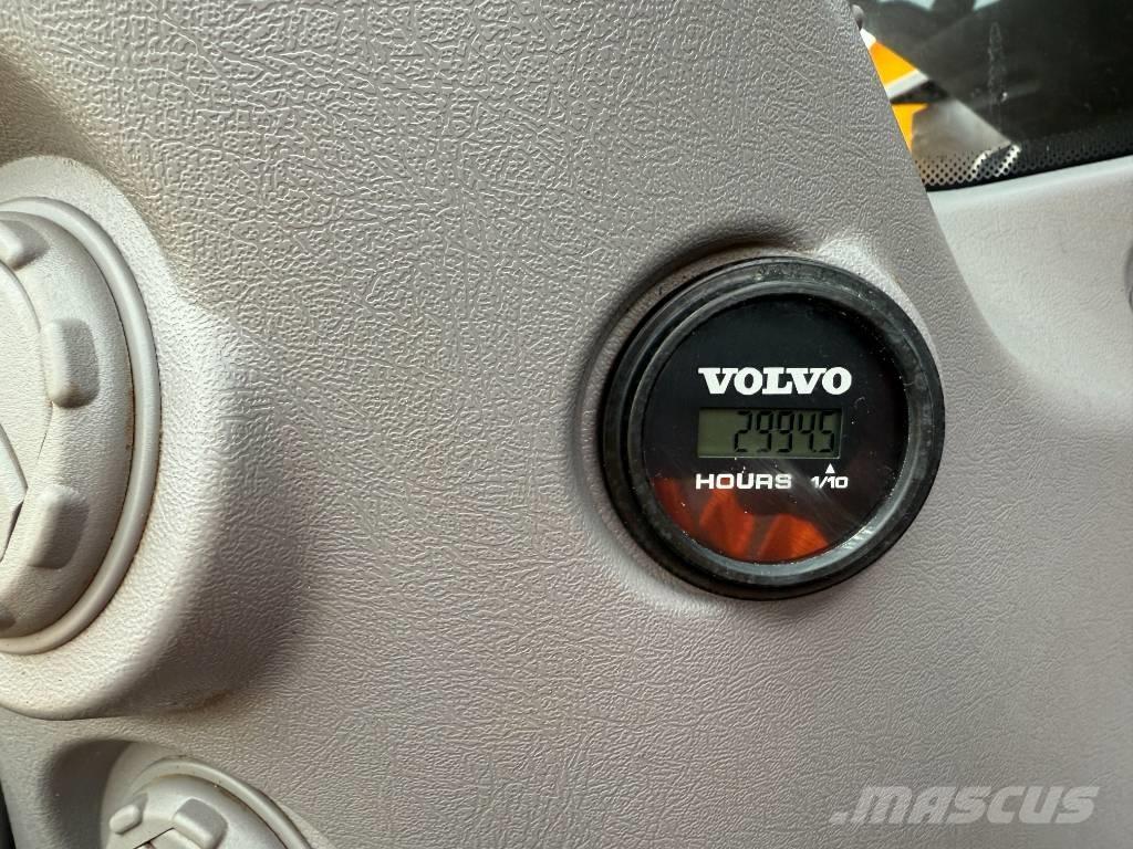 Volvo EC 250 EL Telakaivukoneet