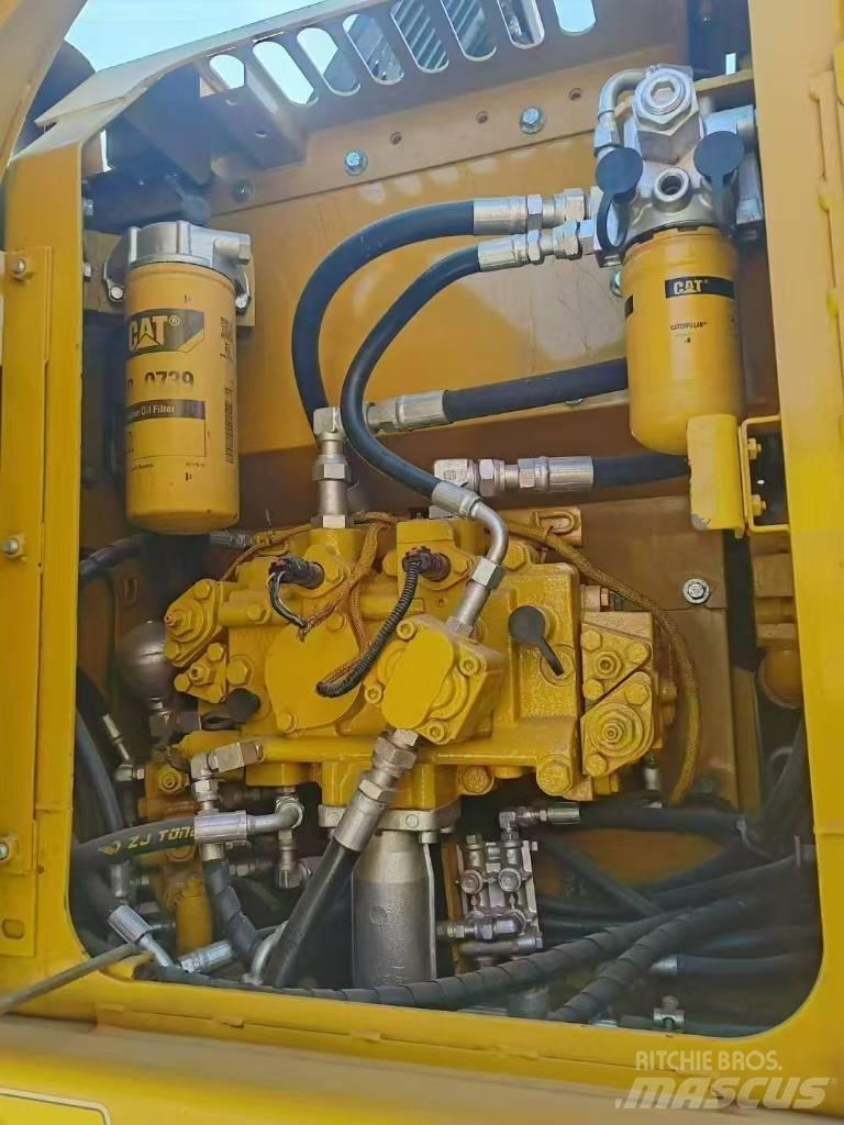 CAT 312 D Telakaivukoneet