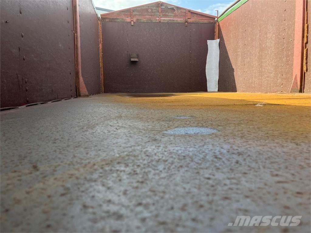 Oelkers DKP 18 Sora- ja kippiperävaunut